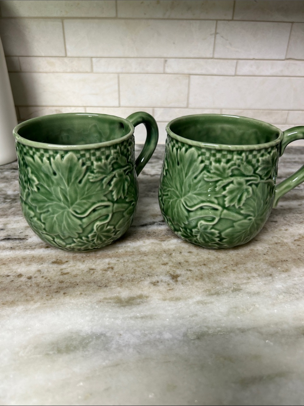 Green leaf mugs